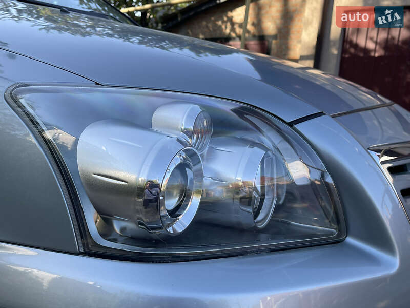 Универсал Toyota Avensis 2008 в Виннице