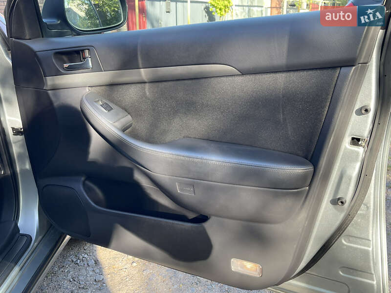 Универсал Toyota Avensis 2008 в Виннице