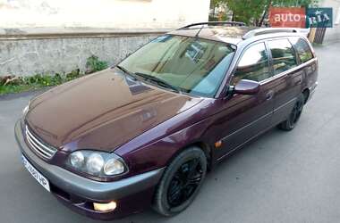 Универсал Toyota Avensis 1999 в 