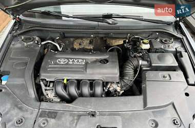 Універсал Toyota Avensis 2004 в 
