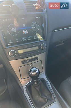 Седан Toyota Avensis 2008 в 
