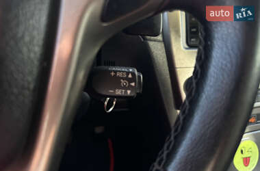 Универсал Toyota Avensis 2011 в 