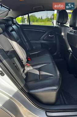 Седан Toyota Avensis 2009 в 