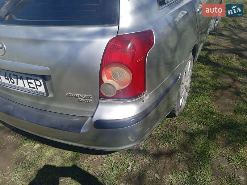 Универсал Toyota Avensis 2007 в Косове