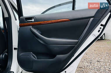 Седан Toyota Avensis 2008 в 