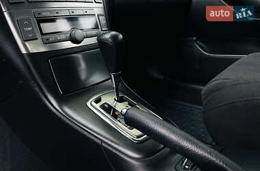 Седан Toyota Avensis 2008 в 