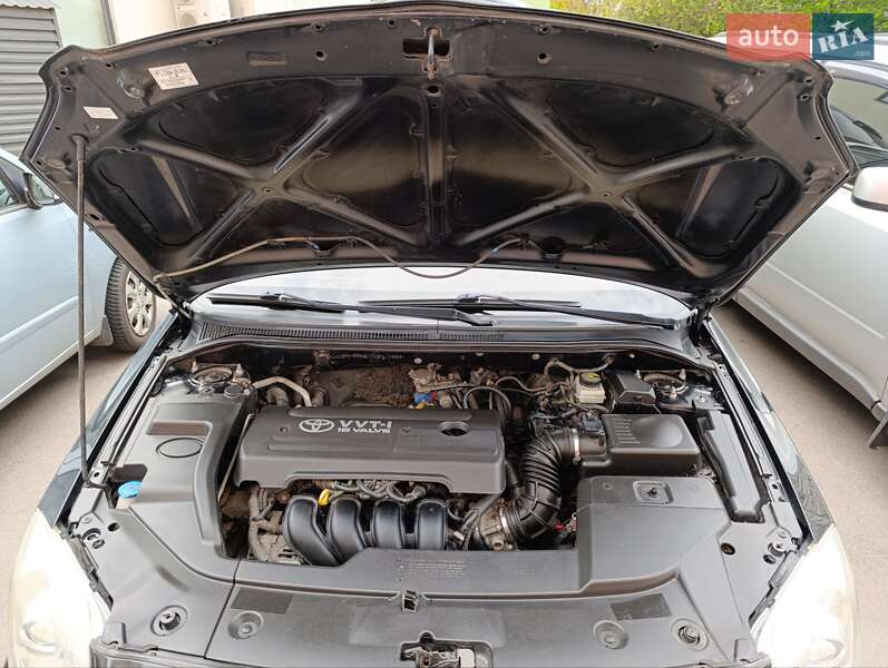 Универсал Toyota Avensis 2005 в Киеве