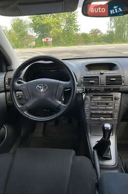 Універсал Toyota Avensis 2003 в 