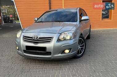 Лифтбек Toyota Avensis 2008 в Одессе