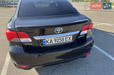 Седан Toyota Avensis 2013 в 