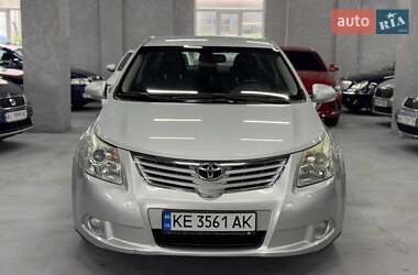 Седан Toyota Avensis 2008 в Каменском