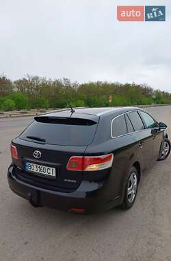 Універсал Toyota Avensis 2011 в 