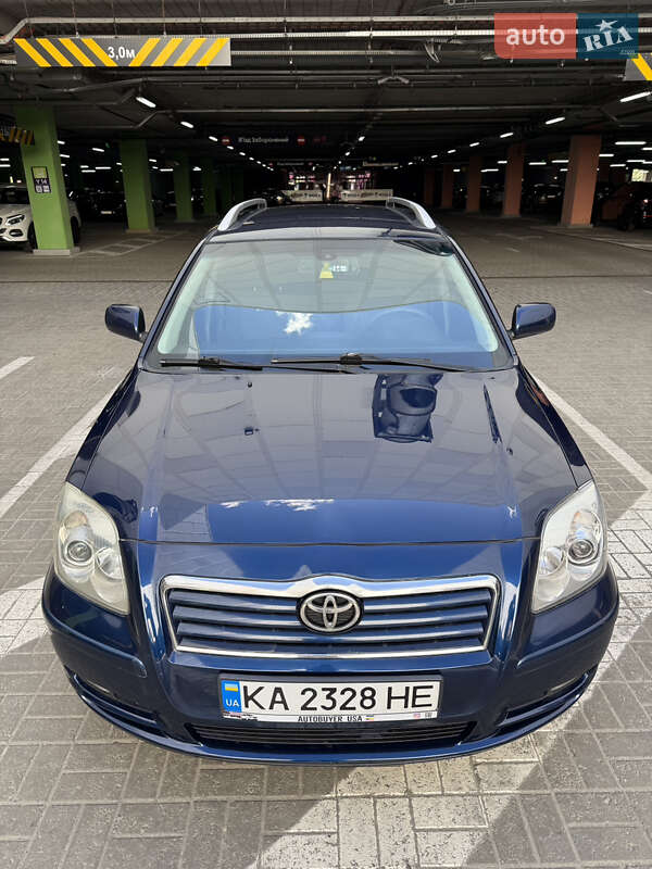 Универсал Toyota Avensis 2004 в Киеве