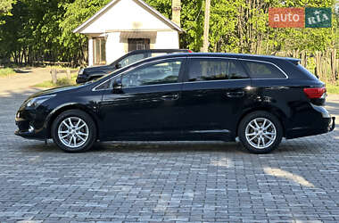 Универсал Toyota Avensis 2015 в 