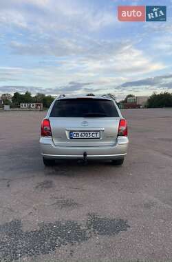Універсал Toyota Avensis 2006 в 