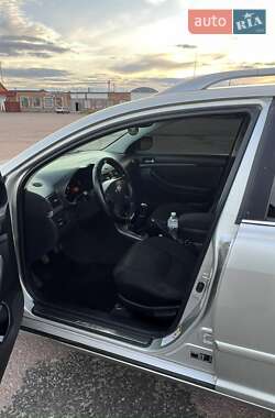 Універсал Toyota Avensis 2006 в 