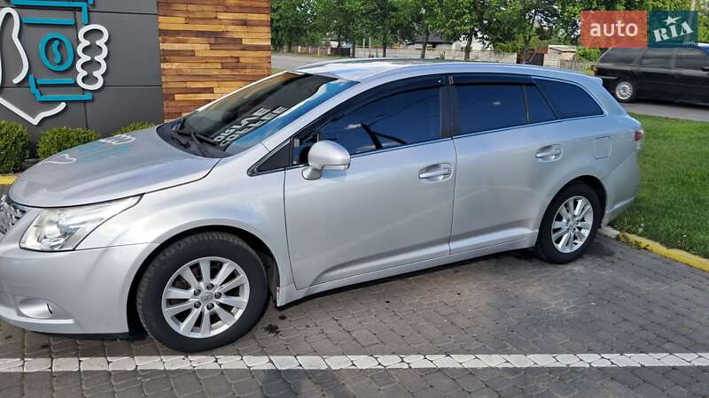Універсал Toyota Avensis 2009 в Коростені