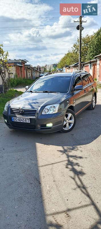 Универсал Toyota Avensis 2005 в 