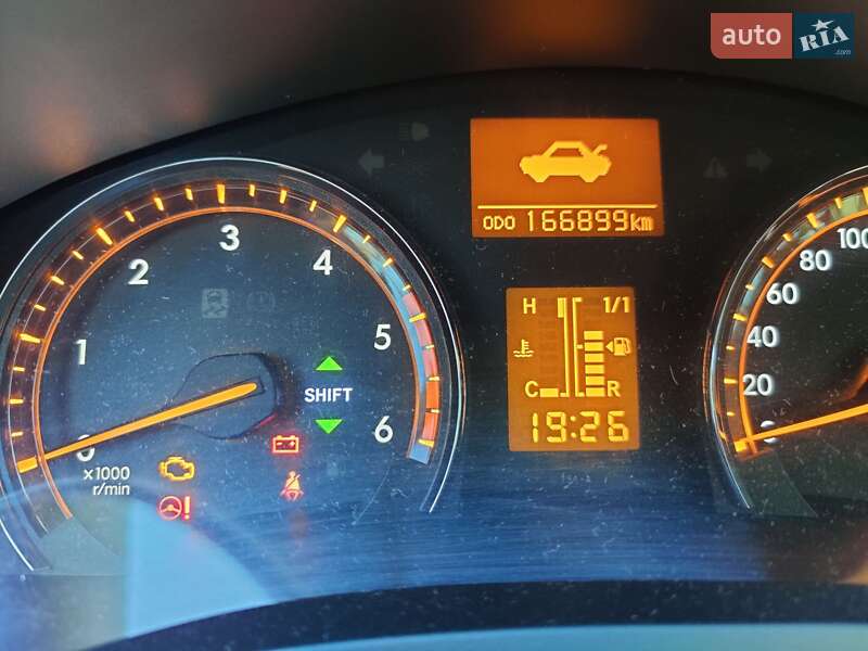 Седан Toyota Avensis 2011 в Івано-Франківську