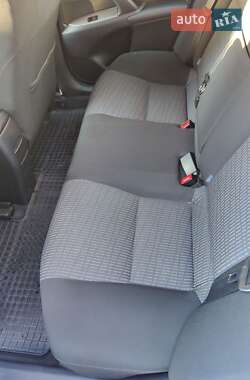 Седан Toyota Avensis 2011 в 