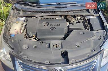 Седан Toyota Avensis 2011 в 