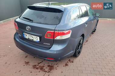 Універсал Toyota Avensis 2010 в 