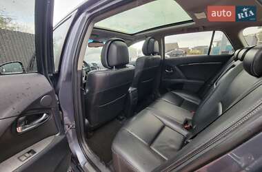 Універсал Toyota Avensis 2010 в 