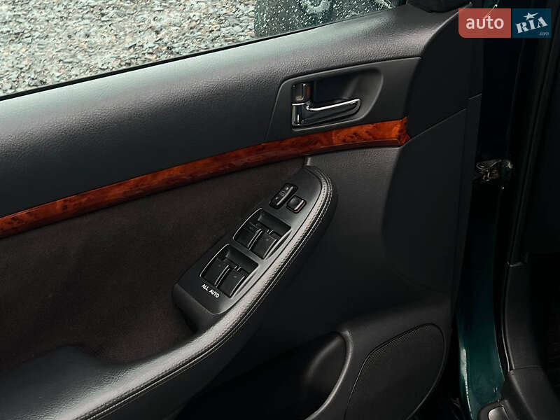 Универсал Toyota Avensis 2003 в Львове фото 8 Универсал Toyota Avensis 2003 в Львове
