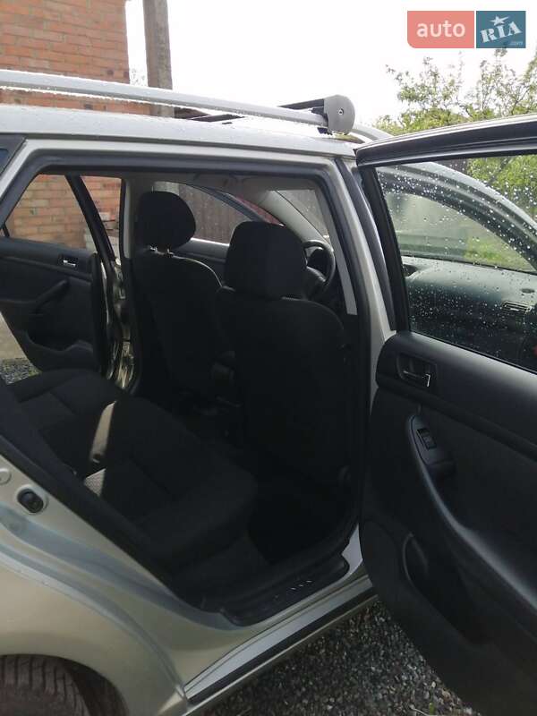 Универсал Toyota Avensis 2005 в Виннице