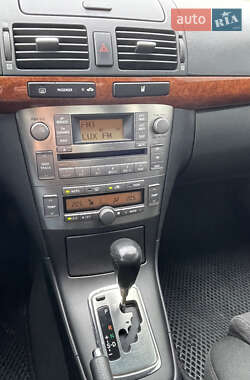 Седан Toyota Avensis 2008 в 