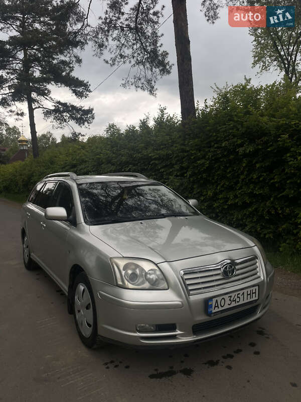 Toyota Avensis 2004