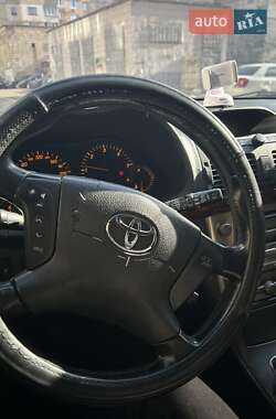 Универсал Toyota Avensis 2003 в 
