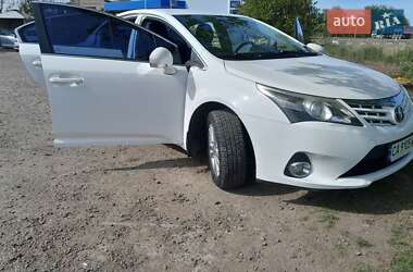 Седан Toyota Avensis 2012 в 