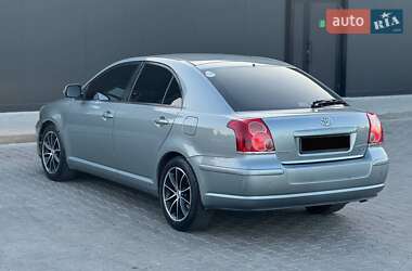 Лифтбек Toyota Avensis 2008 в 