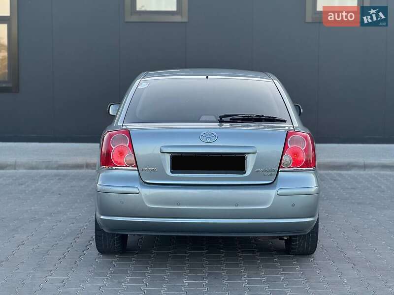 Ліфтбек Toyota Avensis 2008 в Одесі