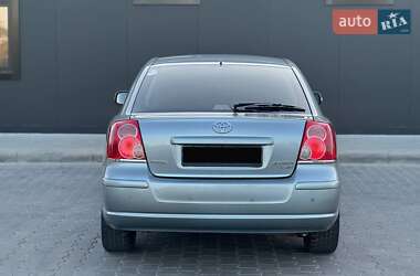 Лифтбек Toyota Avensis 2008 в 