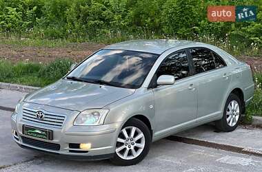 Ліфтбек Toyota Avensis 2005 в 