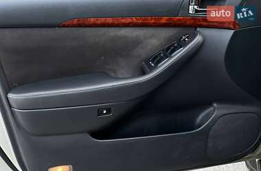 Ліфтбек Toyota Avensis 2005 в 