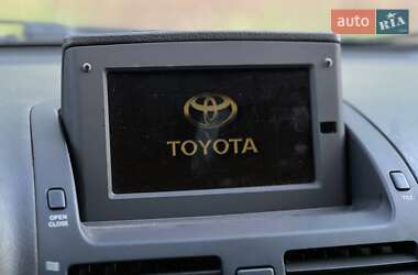 Ліфтбек Toyota Avensis 2005 в 