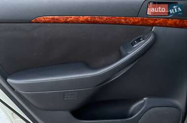 Ліфтбек Toyota Avensis 2005 в 