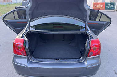 Седан Toyota Avensis 2004 в 