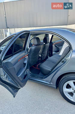 Седан Toyota Avensis 2004 в 