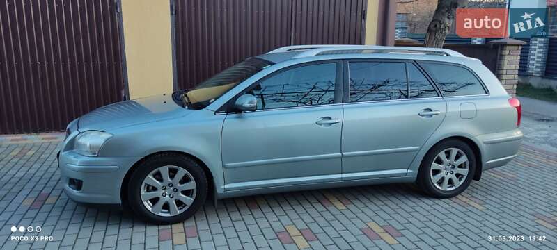 Універсал Toyota Avensis 2007 в Городку