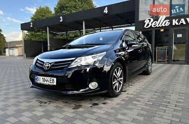 Универсал Toyota Avensis 2013 в Пирятине