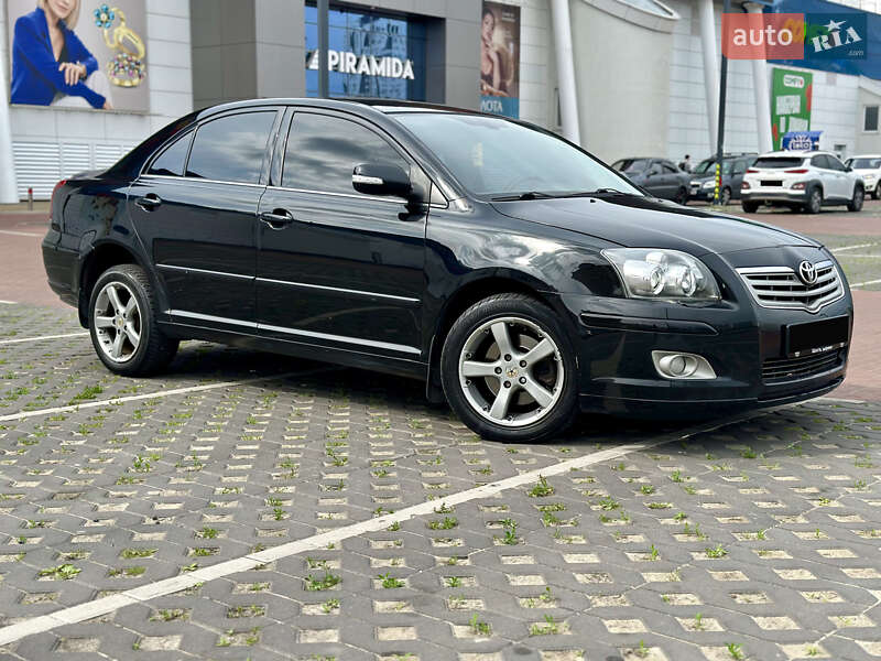 Седан Toyota Avensis 2007 в Киеве