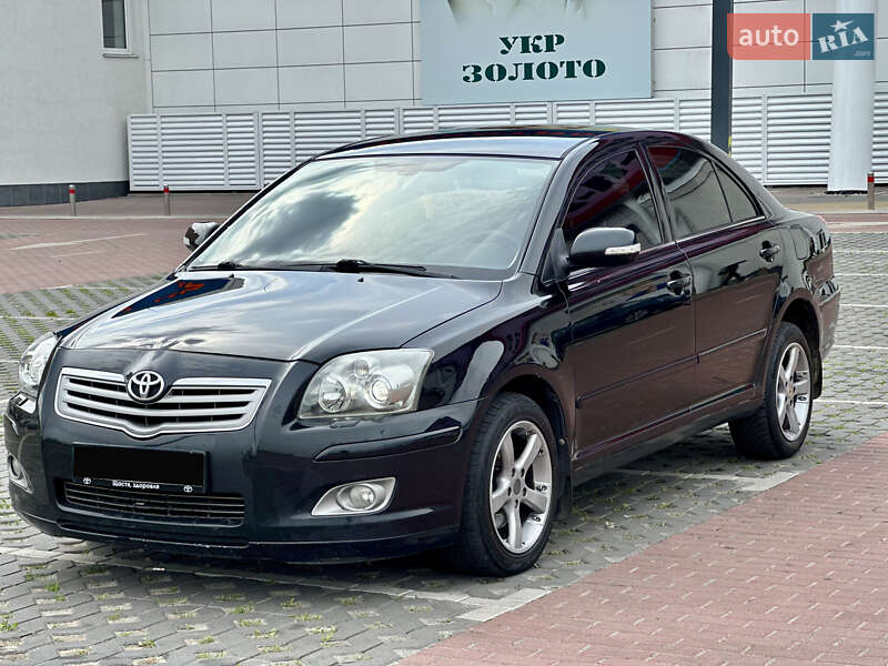 Седан Toyota Avensis 2007 в Киеве