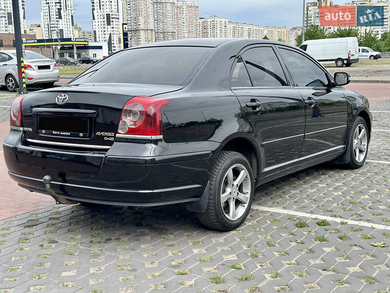 Седан Toyota Avensis 2007 в Киеве