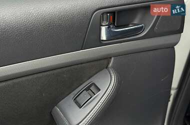 Универсал Toyota Avensis 2007 в 