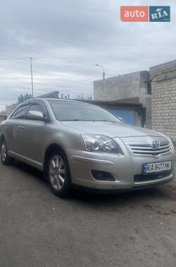 Седан Toyota Avensis 2008 в Киеве