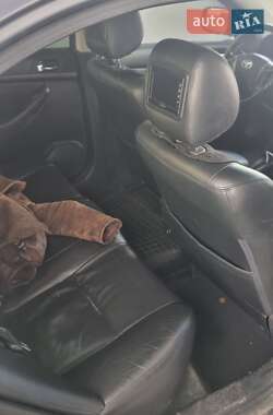 Седан Toyota Avensis 2003 в 